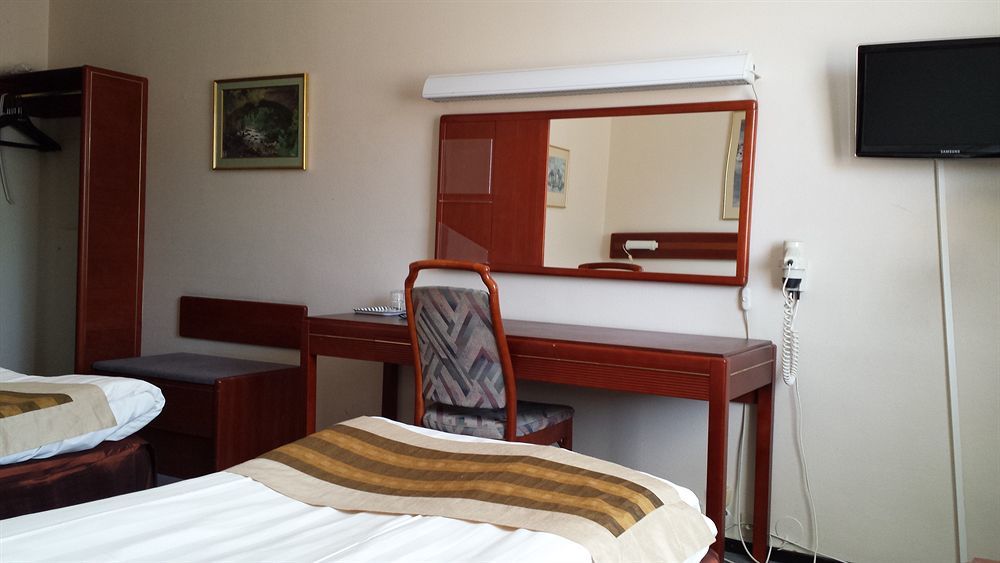Hotell Kung Goesta By First Mora Extérieur photo