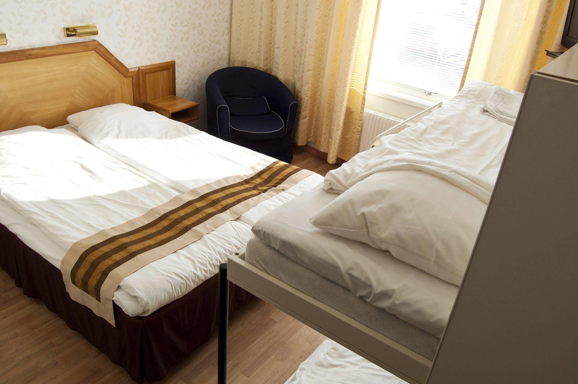 Hotell Kung Goesta By First Mora Extérieur photo