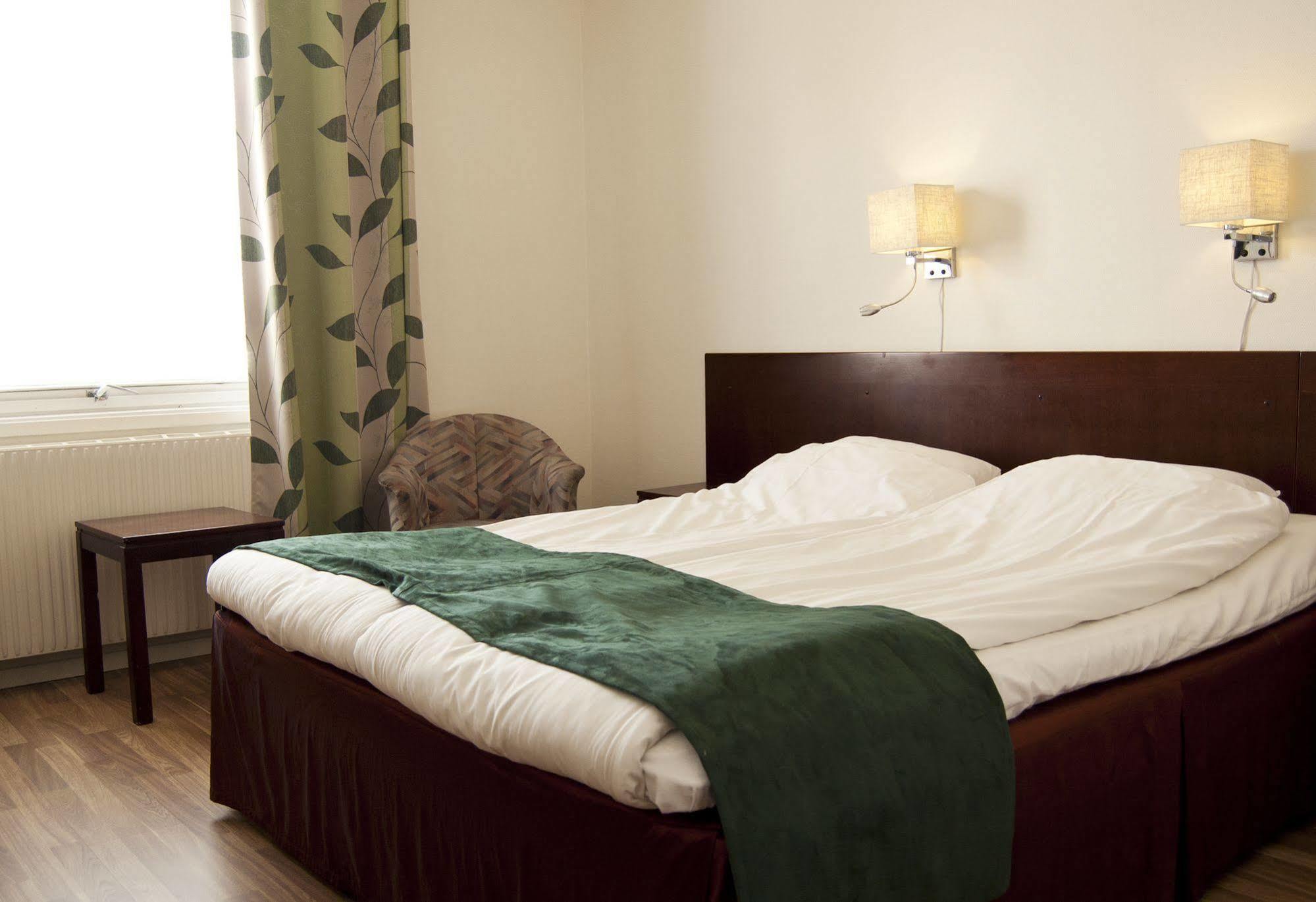 Hotell Kung Goesta By First Mora Extérieur photo